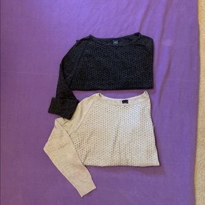 Closet deals: BUNDLE 2 cute Gap women long sleeves sweaters.